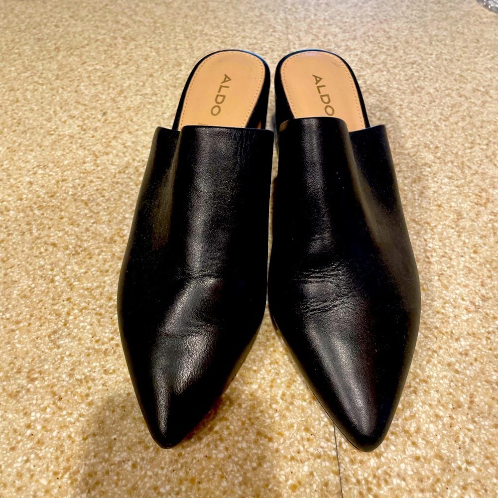 Aldo mule, black, new, W8, cleaning out closet, my loss, your gain.